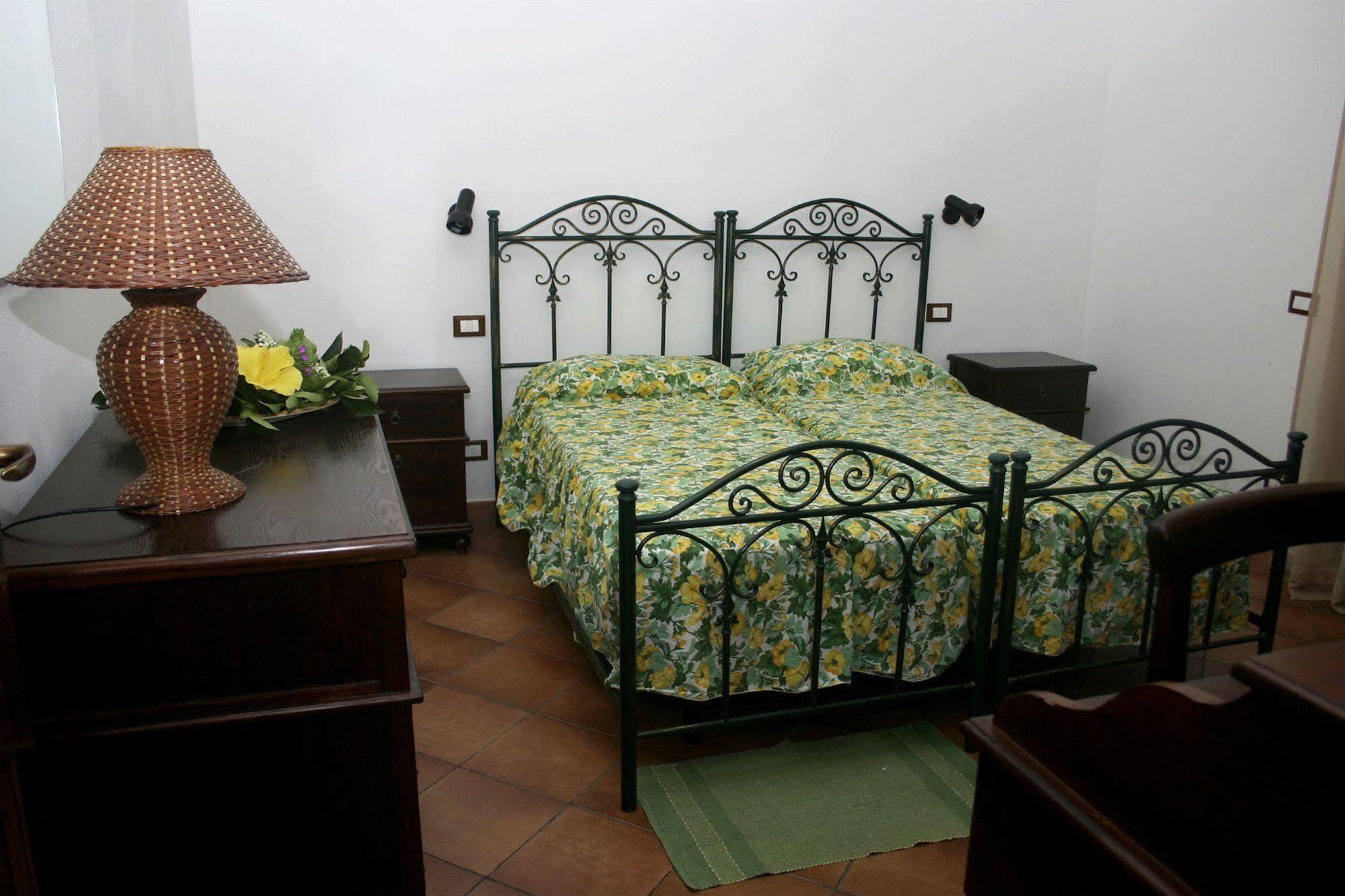 Villa Saraceno Lipari  Luaran gambar