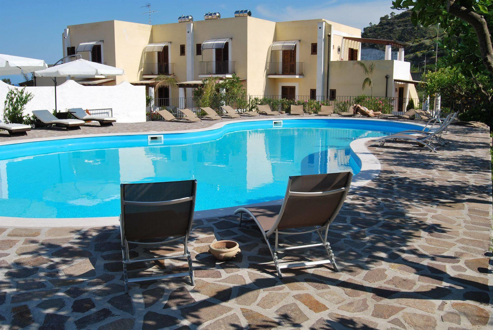 Villa Saraceno Lipari  Luaran gambar