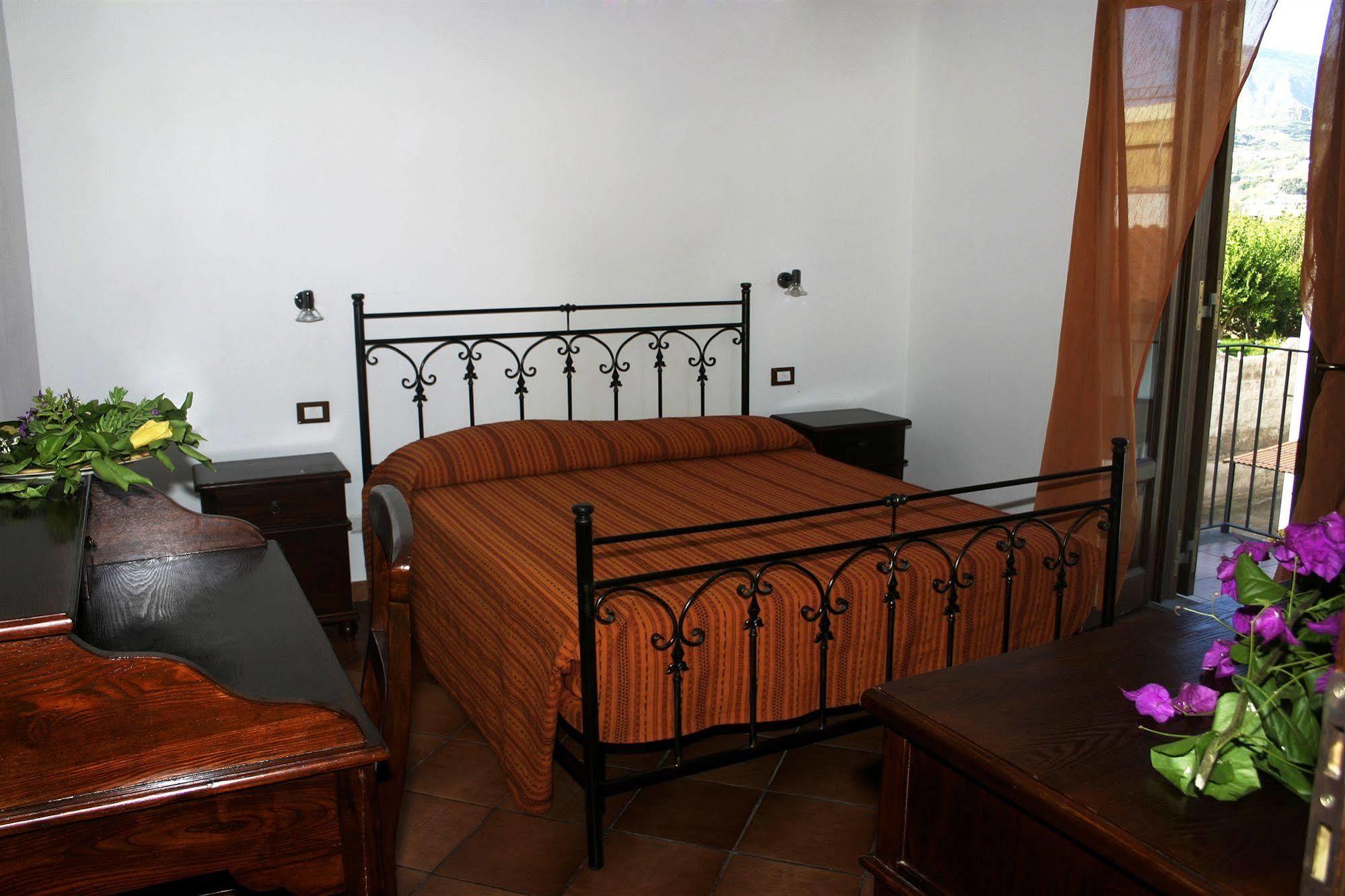 Villa Saraceno Lipari  Luaran gambar